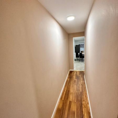 Canary Wharf Single Double And En-Suite Rooms ลอนดอน ภายนอก รูปภาพ