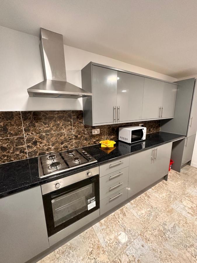 Canary Wharf Single Double And En-Suite Rooms ลอนดอน ภายนอก รูปภาพ
