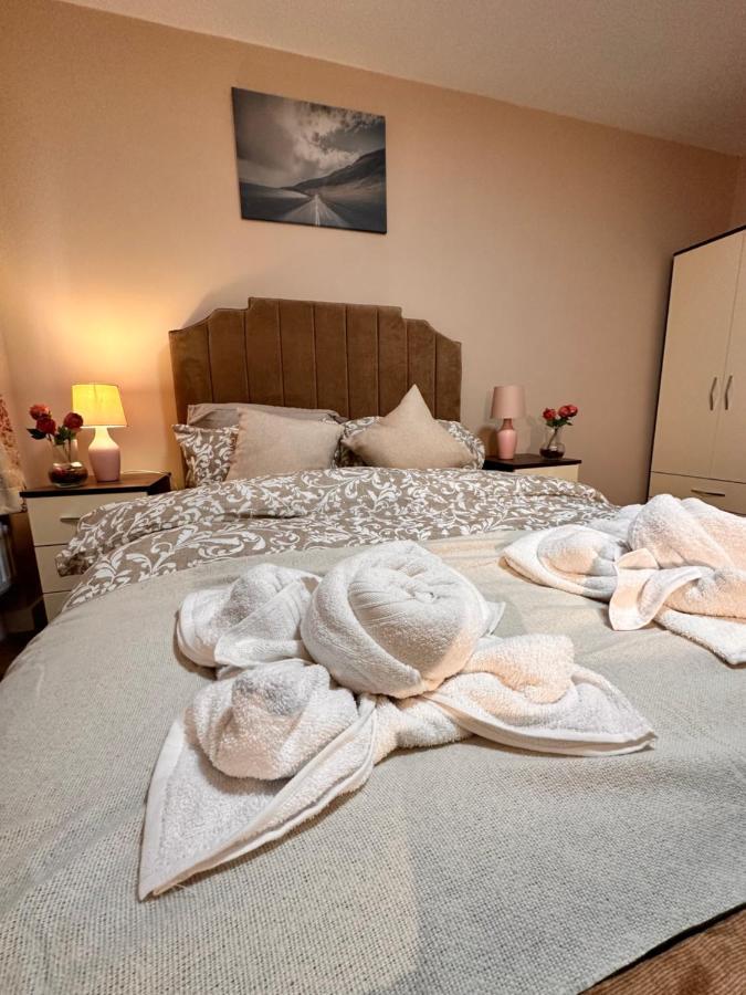Canary Wharf Single Double And En-Suite Rooms ลอนดอน ภายนอก รูปภาพ
