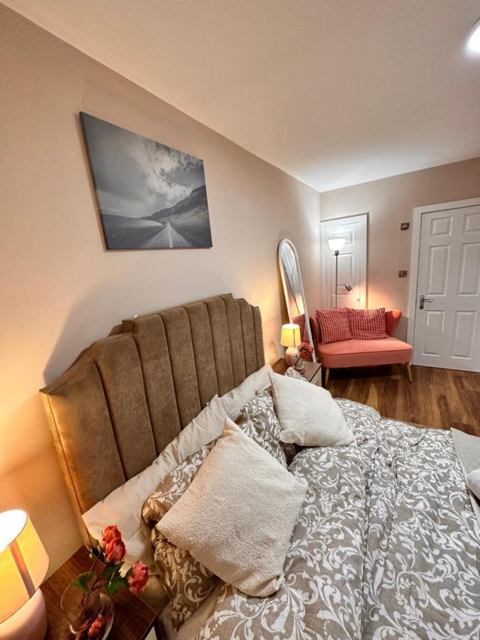Canary Wharf Single Double And En-Suite Rooms ลอนดอน ภายนอก รูปภาพ