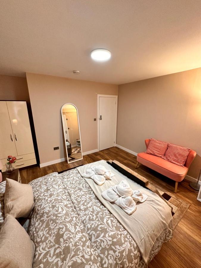 Canary Wharf Single Double And En-Suite Rooms ลอนดอน ภายนอก รูปภาพ