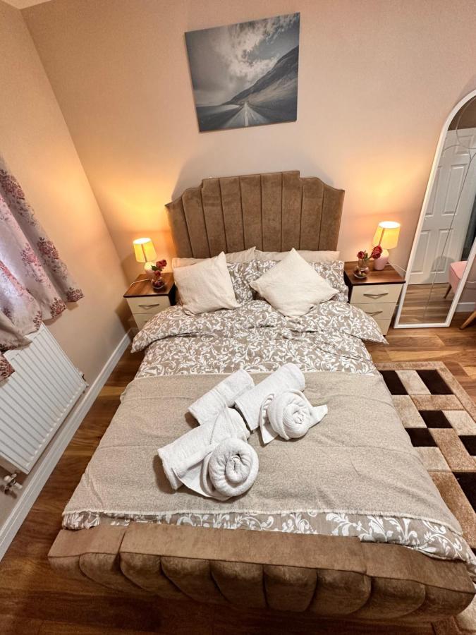 Canary Wharf Single Double And En-Suite Rooms ลอนดอน ภายนอก รูปภาพ