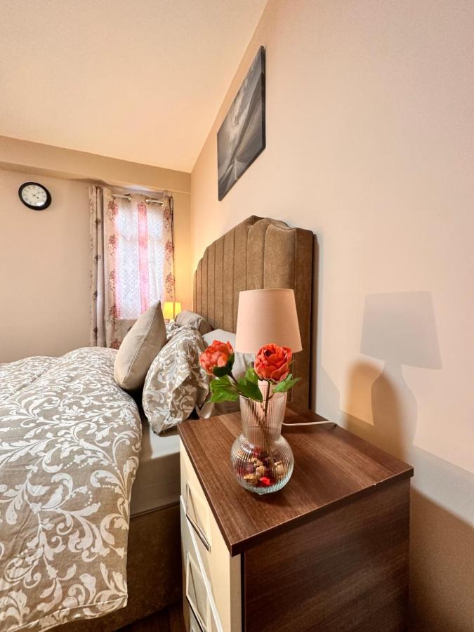 Canary Wharf Single Double And En-Suite Rooms ลอนดอน ภายนอก รูปภาพ