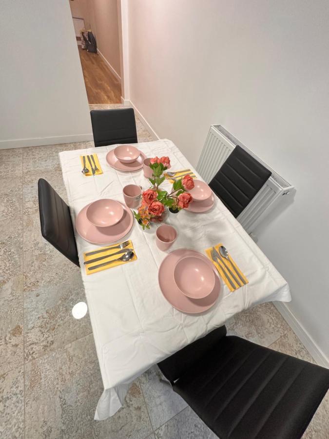 Canary Wharf Single Double And En-Suite Rooms ลอนดอน ภายนอก รูปภาพ