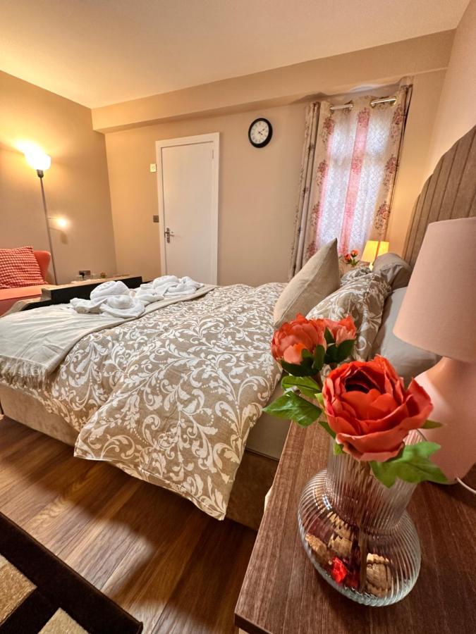 Canary Wharf Single Double And En-Suite Rooms ลอนดอน ภายนอก รูปภาพ