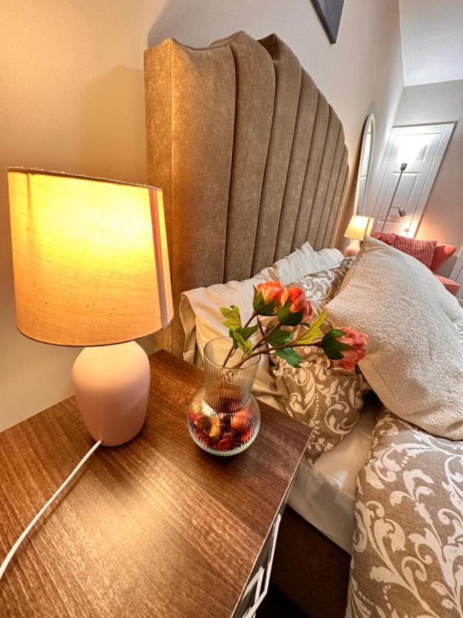 Canary Wharf Single Double And En-Suite Rooms ลอนดอน ภายนอก รูปภาพ