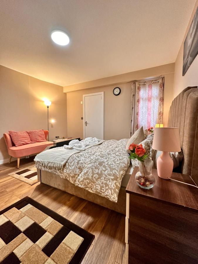 Canary Wharf Single Double And En-Suite Rooms ลอนดอน ภายนอก รูปภาพ
